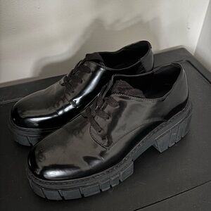 Madden Girl Platform Oxfords (Black)